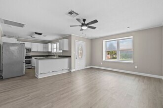 Building Photo - 5309 Perry Ave