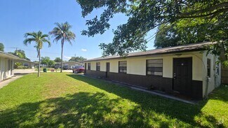 Building Photo - 6134 SW 40th Ct