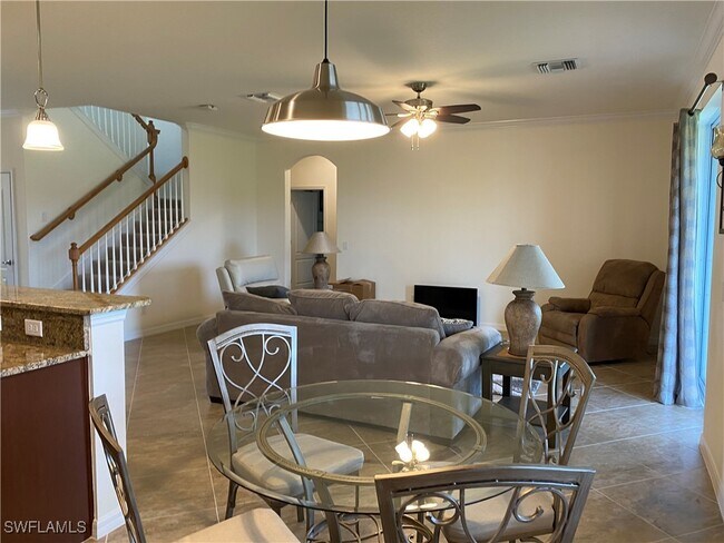 Building Photo - 2054 Minneola St