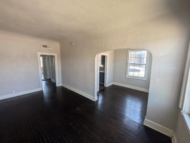 Building Photo - 3318 Nations Ave