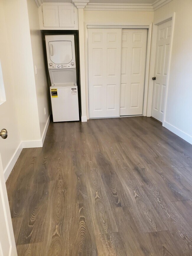 Foto del edificio - 4322 Normal Ave