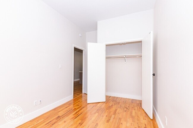 Building Photo - 1084 Bedford Ave