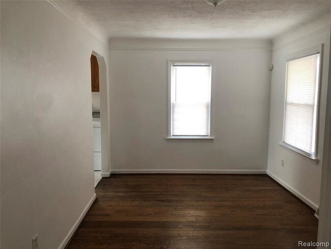 Building Photo - 5635 Westpoint St