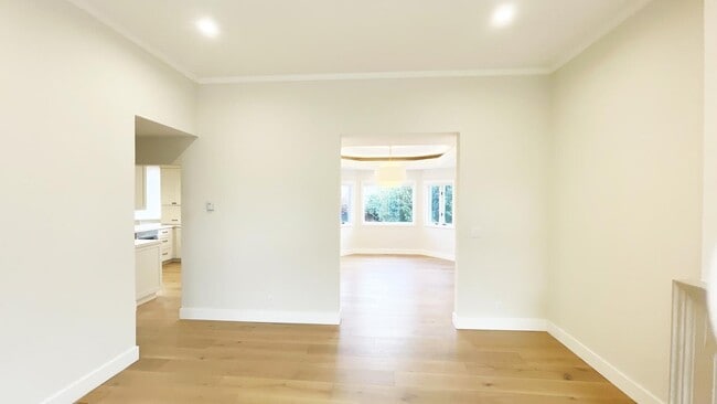 Foto del edificio - 1911 Easton Dr