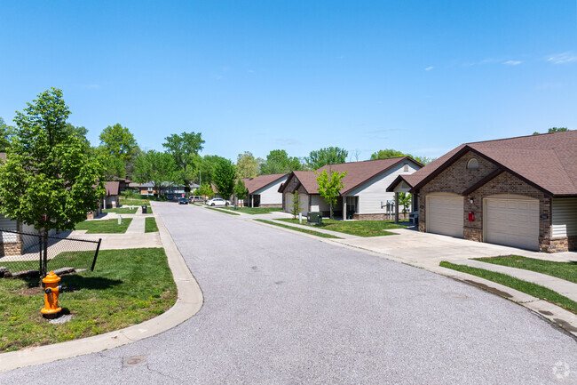 Building Photo - North Creek Estates