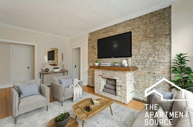 Foto del edificio - 3527 N Racine Ave