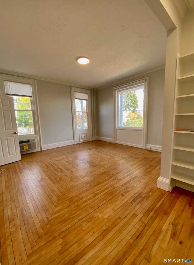 Building Photo - 43 Elmwood Ave
