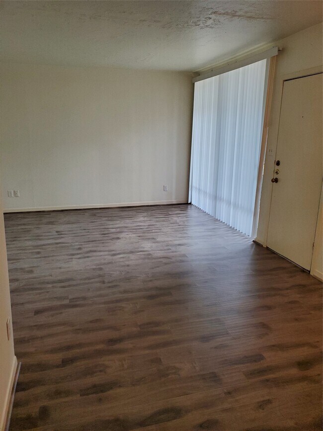Foto del edificio - 3400 Timmons Ln