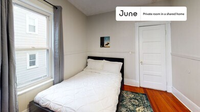Building Photo - Room in Shared 3 bed/1 bath home