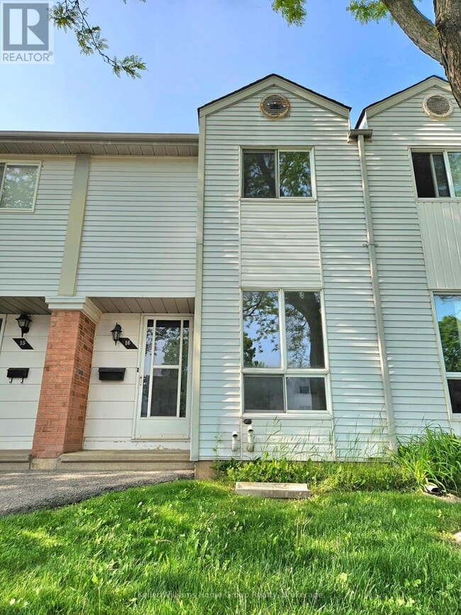 Building Photo - 40 Imperial Rd N