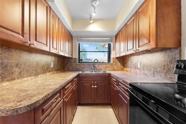 Foto del edificio - 1315 N 19th Ave