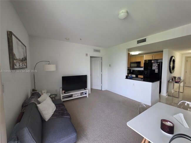 Foto del edificio - 2701 SW 3rd Ave