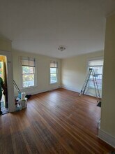 Building Photo - 315 Nichols St