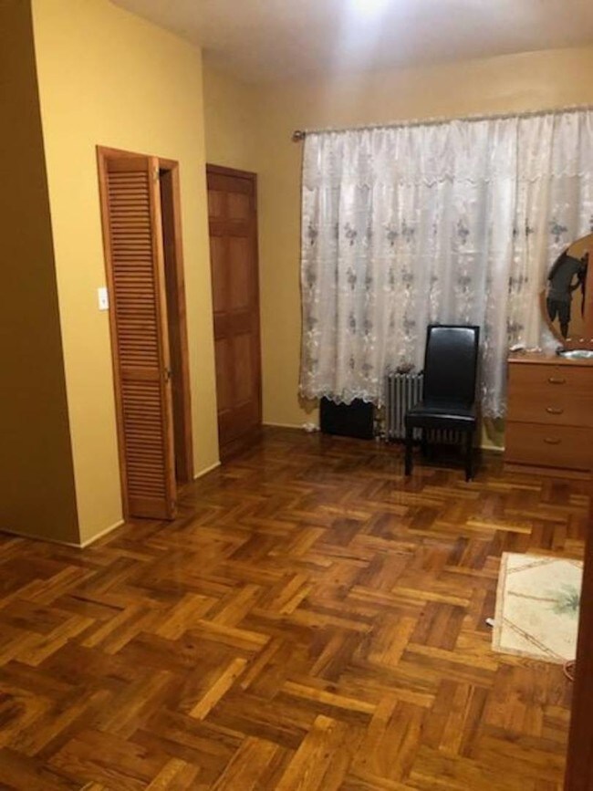 Foto del edificio - 5621 Kings Hwy