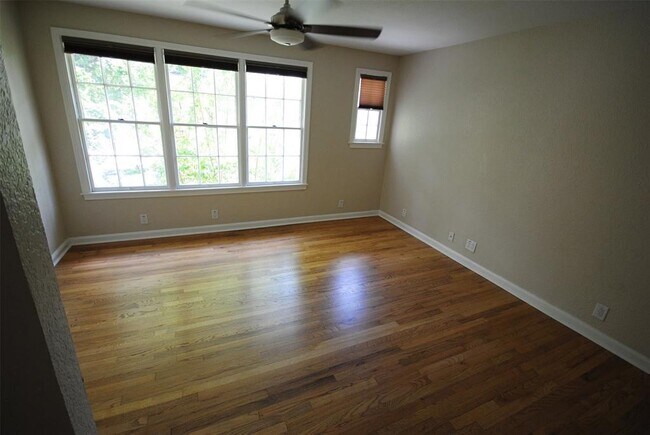 Foto del edificio - 1404 W 12th St