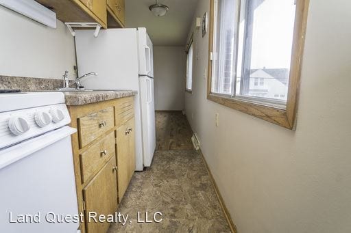 Building Photo - 1 br, 1 bath Apartment - 2501 19th St.