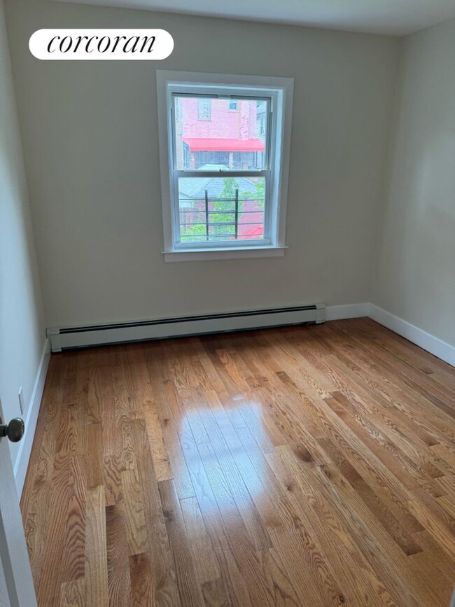 Building Photo - 4053 Bruner Ave