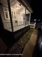 Building Photo - 214 S Sumner Ave