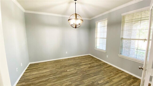 Foto del edificio - 30253 Creekside Dr