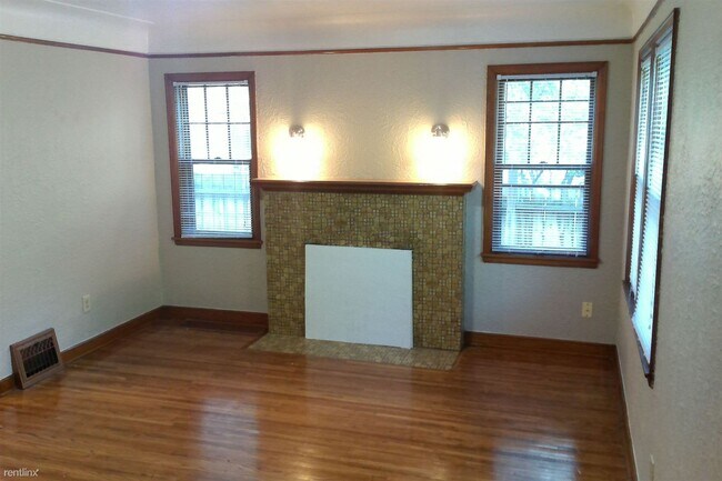 Foto del edificio - 3 br, 1 bath House - 1012 Beech Street