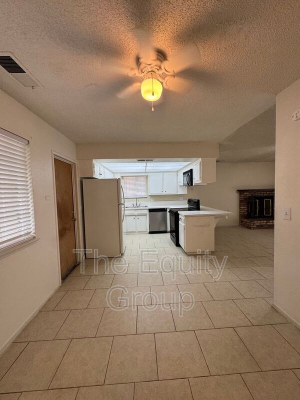 Foto del edificio - 1009 W Laura Ave