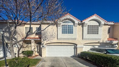 Building Photo - 5264 Island Chain Rd