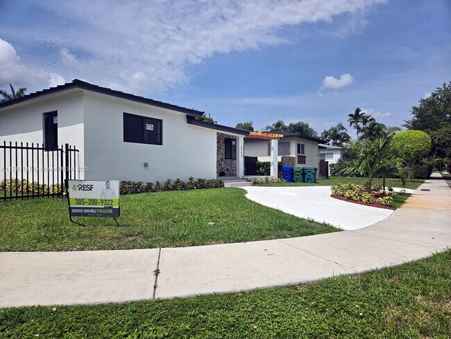 Foto del edificio - 5152 SW 6th St