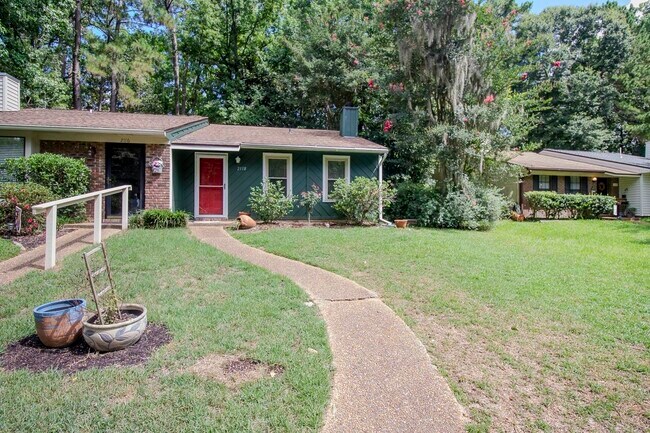 Building Photo - 2118 Victory Garden Ln