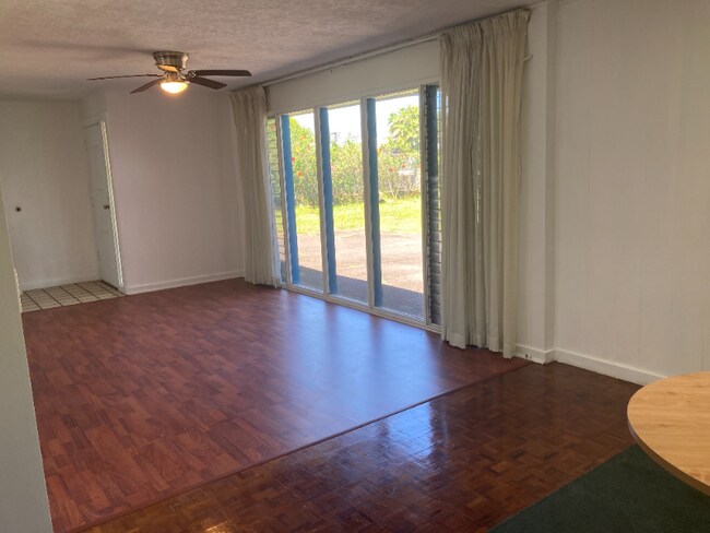 Building Photo - 579 Haihai St