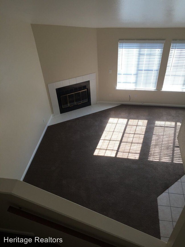 Foto del edificio - 1189 Cherry Ln