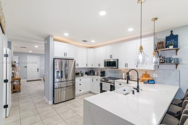 Foto del edificio - 2417 NE 2nd Dr