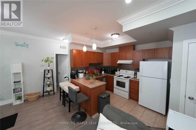 Building Photo - 38 Gibson Ave