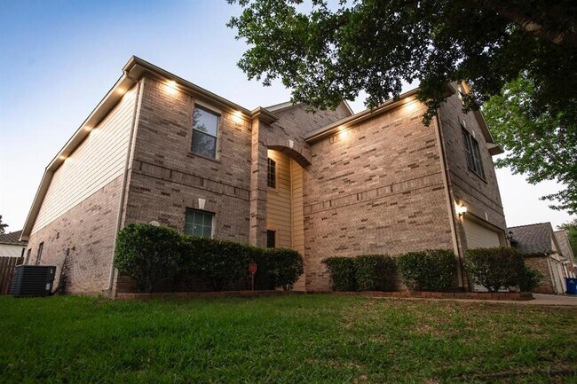 Building Photo - 30615 S Sulphur Creek Dr