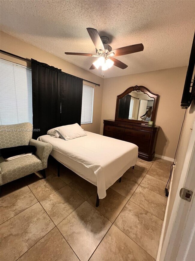 Foto del edificio - 11394 SW 65th St