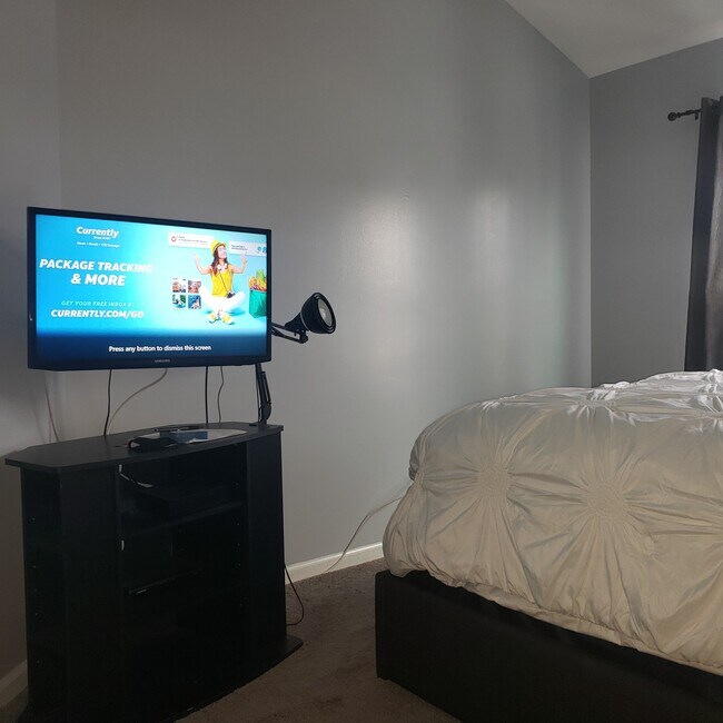 Master Bed - 1919 Campau Farms Cir