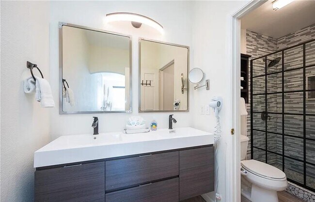 Foto del edificio - 444 Pier Ave