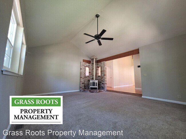 Building Photo - 3 br, 2 bath House - 12781 Roadrunner Drive