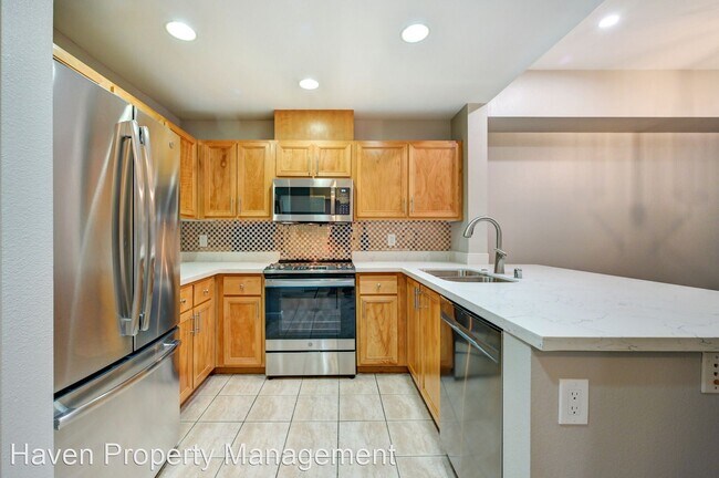 Building Photo - 1 br, 1 bath House - 16275 NE 85th St Apt 111