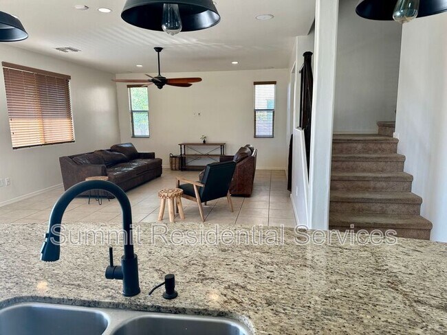 Building Photo - 12868 N Indian Palms Dr