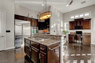 Building Photo - 1704 Choice Hills Dr