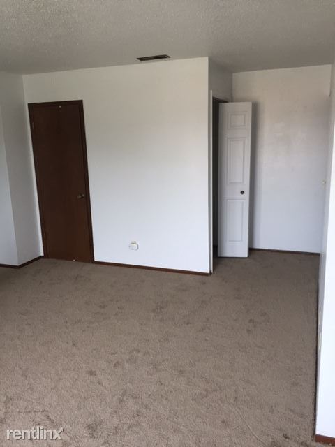 Foto del edificio - 1325 Southwestern Dr