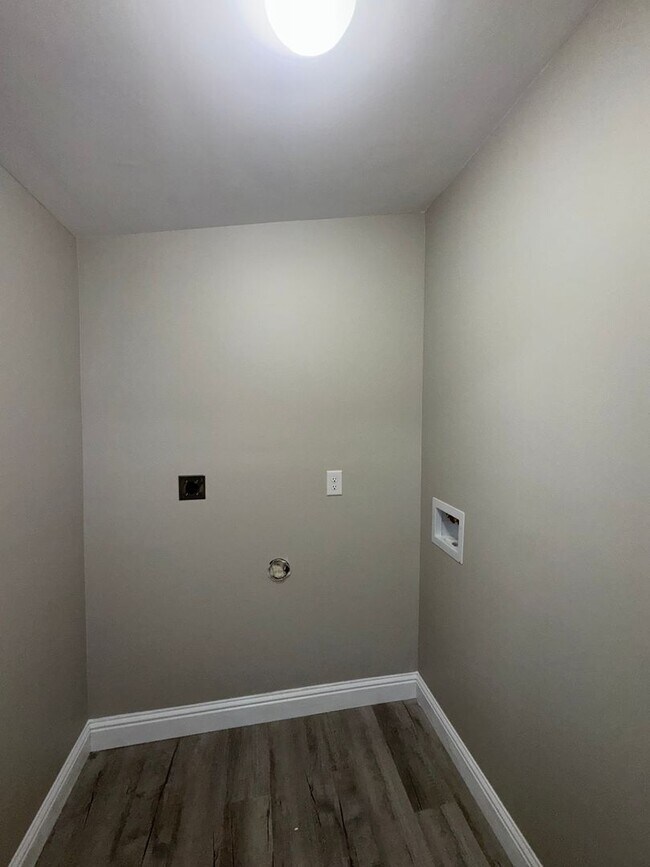 Foto del edificio - Newly remodeled.