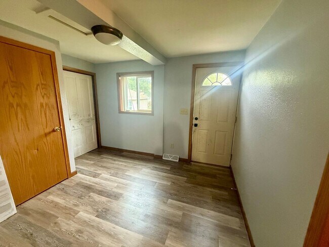 Foto del edificio - 3 Bed 1 Bath Single Family Home in Wausau ...