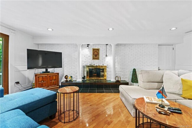 Foto del edificio - 254 Fort Hill Rd