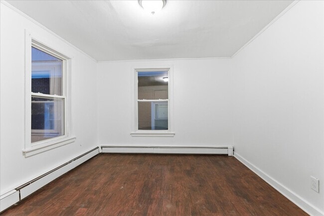 Building Photo - 942 Lisbon St