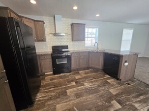 Building Photo - 22 Mockingbird Hill Dr
