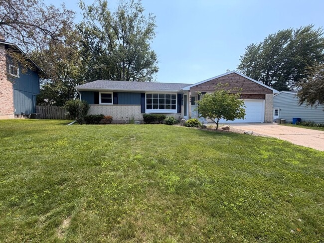 Building Photo - 2538 Berwyck Rd SE