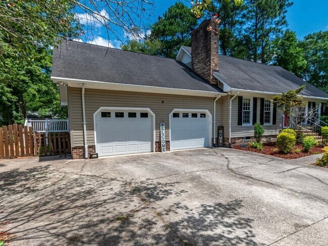 Building Photo - Charming  4-Bedroom Home in Myrtle Beach, ...