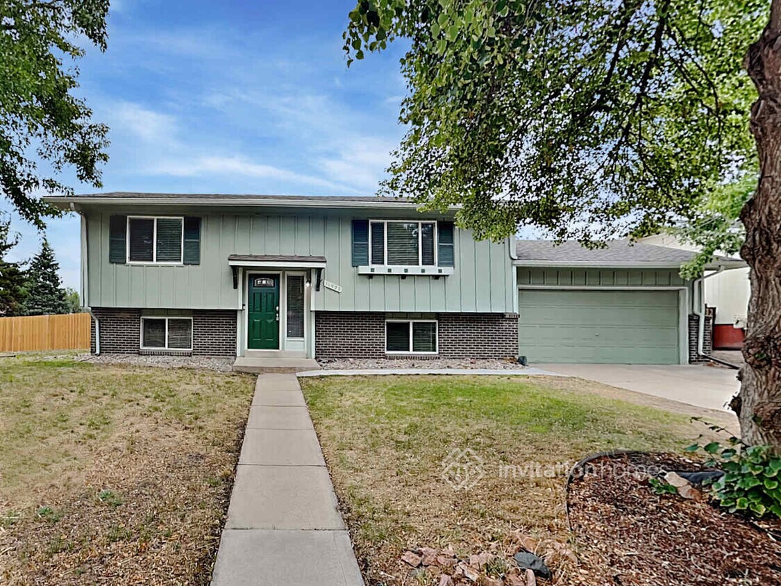 Primary Photo - 11933 E Oregon Cir