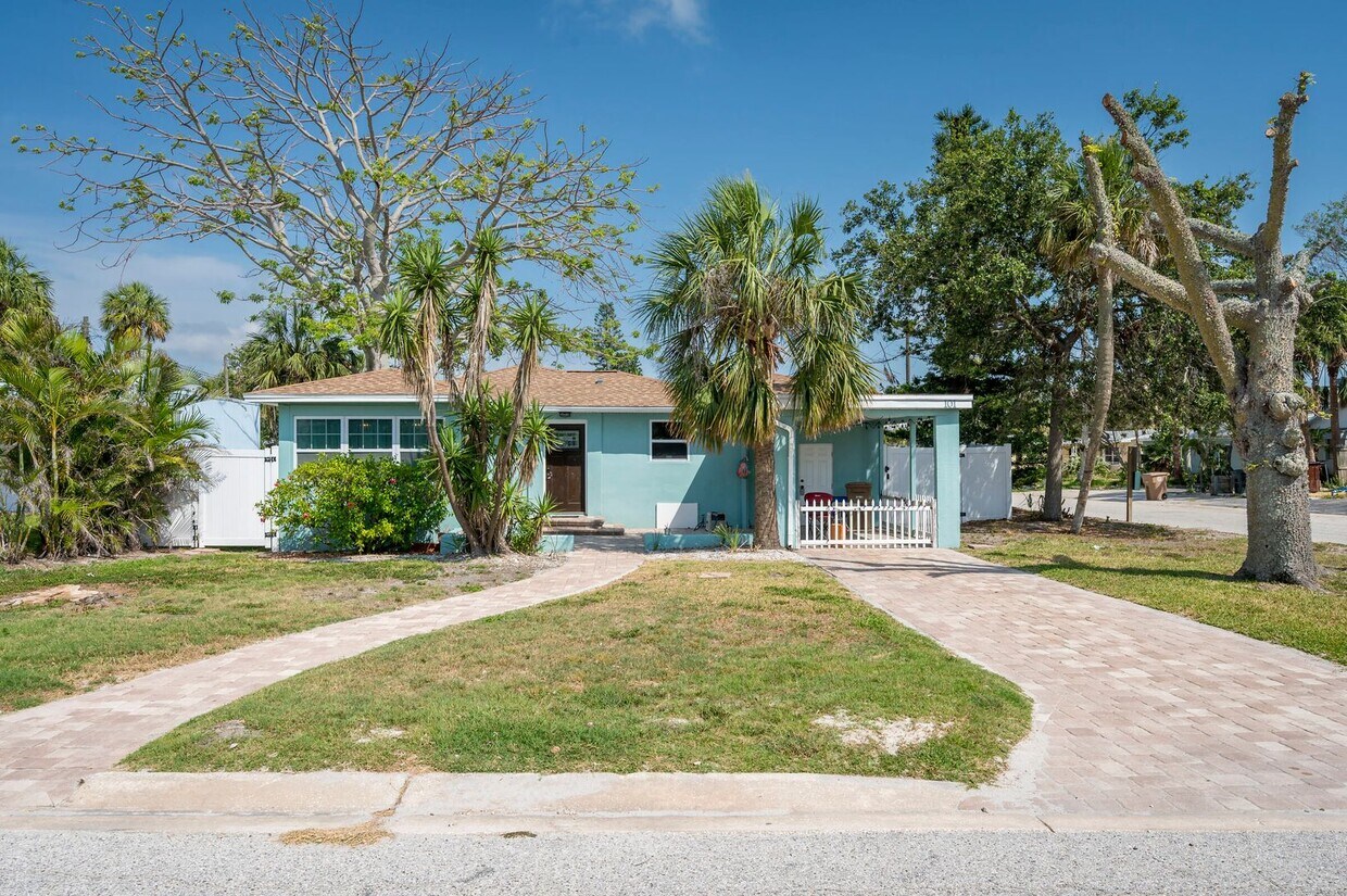 Foto principal - Fully Renovated Beachside Beauty – Walk to...